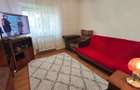 Inchiriez apartament cu 2 camere decomandat 260euro str. Moldovei col? cu Lacul Ro?u zona Rogerius