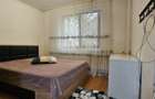 Apartament 2 camere, parter inalt, semidecomandat, Piata Tomis 2