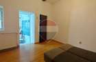 Casă / Vilă cu 3 camere de vânzare în zona Schei
