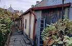 Vand Casa, 2 Corpuri Intabulate, Beci, Total teren 348mp. Central - Ploiesti, Cadastru 2008 PRET: 139.000 negociabil