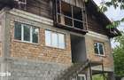 CASA/SPATIU COMERCIAL - GENUNENI