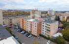 TRIAJ - Coresi | 3 camere +2 bai | 70 mp utili NERENOVAT | decomandat