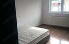 De vanzare apartament 2 camere Tractorul - 5