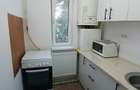 Inchiriez apartament cu 3 camere