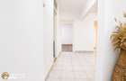 Apartament 4 camere , centru , etaj 1