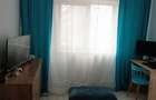 Poarta 6, 3 camere decomandate etajul 1. - 17