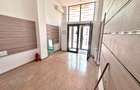 Spatiu comercial stradal cu 2 intrari ~ 164 mp ~ bld Mircea Voda