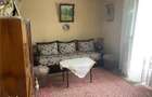 Apartament 3 camere , zona Scoala nr 10 , et 78 , decomandat , liber - 12