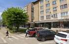 PROPRIETAR inchiriez Spatiu Comercial ULTRA CENTRAL Vitrina Piatra-Neamt p-ta Mihail Kogalniceanu zona muzeu istorie