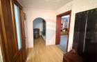 Oportunitate: Casa 3 camere si curte in zona centrala - 11