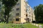 Apartament 3 camere, etaj intermediar - Bulevardul Saturn - 18
