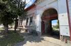 Casa / Vila cu 5 camere de vanzare