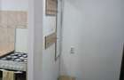 Inchiriez apartament cu doua camere mobilat in cart.Mihai Viteazu pret 250euro