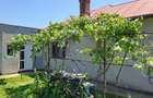 Casă cu 5 camere cu Teren 1375 Mp în Frumușani - 3