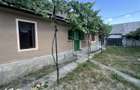 Vand Casa cu curte si gradina - 7