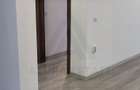 Apartament 3 camere 3 balcoane etaj 1 parcare zona Calea Cisnadiei