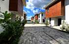 Ultima Casa in complex Residence 7 Otopeni , Odaile 295.000Euro