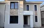 Casa/Duplex in Braytim,Uzina de apa,4 dormitoare,3 bai,bucatarie inchi - 1