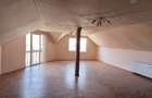 Casa cu spatiu comercial - 1