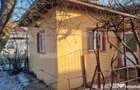 Casa de vanzare in Lipane?ti teren 900 mp, 4 camere - 10