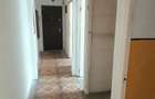 Vand apartament 3 camere in Moroasa 2 - 3