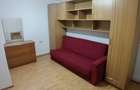 Inchriez apartament la curte - 6