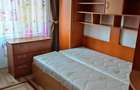 Apartament cu 3 camere semidecomandat în Rahova - 3
