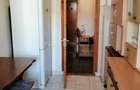 PROPRIETAR - GARA BILLA - Camera mare(living) in apartament 4 camere - 5