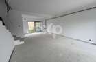 Casă de Vânzare în Triplex- Strada Olteni- 3 min de Pitesti- 97.000 Euro