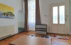 Vand apartament de 2 camere la casa,situat central- Str.Andrei Saguna - 19