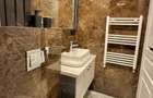 Vand apartament 3 camere