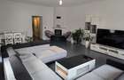Casa cu 3 camere ?i garaj in curte - 7