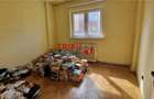 Apartament cu 4 camere și garaj – zona Cetate