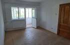 apartament 2 camere, decomandat, zona piata noua - 3