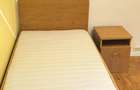 Proprietar inchiriez apartament 3 camere, decomandat 80mp,etaj1,centrala proprie. Zona Bucovina,parc