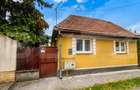 Casa cu 2 camere de vanzare, 50 mp, teren 335 mp, strada Mara, zona Piata Mica - 1
