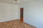 Proprietar vand apartament 3 camere la 7 minute de metrou, Emil Racovita, Piata Straduintei, liber