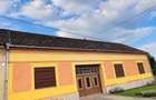 vand casa , 6 camere , 2 bai , curte , anexe . - 2