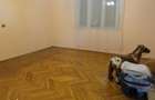Casa 4 camere situata pe colt intr-o locatie buna in zona Gai