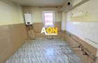 Apartament 4 camere, etaj 1, cu garaj si boxa, zona Scolii M. Eminescu - 1