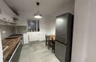 Apartament cu 3 camere decomandat în Titan - 2