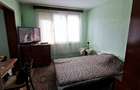 Apartament 3 camere de vanzare, et 2, str Traian, ultracentral, luminos, calduros, orientare sudica.