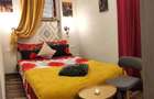 Investitie la cheie in zona centrala! 2 apartamente la casa, transformate in 3 u - 9