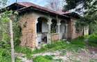 Teren intravilan cu casa Mavrodin - 1