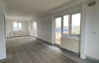 Spa?iu comercial P+1+M, 1.000 mp construiti + teren 3.000 m - 4