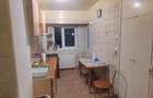 Apartament 2 camere de inchiriat chiar in Pia?a Iancului, metrou in fa?a scarii, luminos