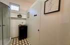 Casă de vânzare deosebită, pretabil locuit, cabinete, afacere! - 1