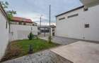 VILA  VOLUNTARI,4 CAMERE,3 BAI,154 MP,TEREN 193 MP - 5