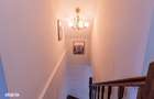 Apartament 4 camere cu crama de 52 mp si loc de parcare-Str Lunga