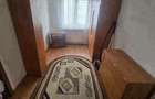 De vanzare apartament cu 3 camere, situat central, mobilat, 45000euro - 1